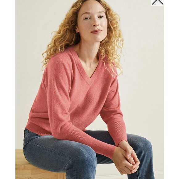 Garnett Hill Women’s Cashmere Sweater Essential V Neck Pullover Size Medium - Picture 8 of 12